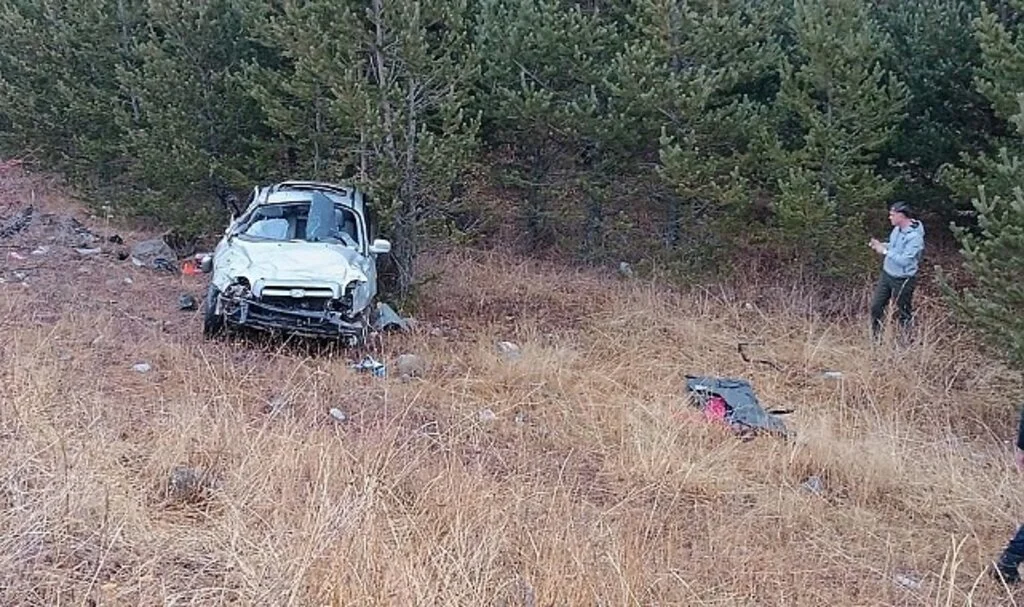 Ardahan'da otomobil şarampole devrildi: 1 ölü