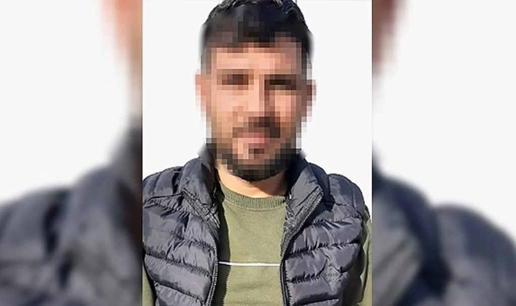 Arnavutköy'de iki marketten hırsızlık yapan şüpheli yakaladı