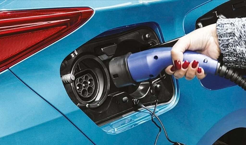 Avrupa'da elektrikli otomobil satışları üçüncü çeyrekte arttı