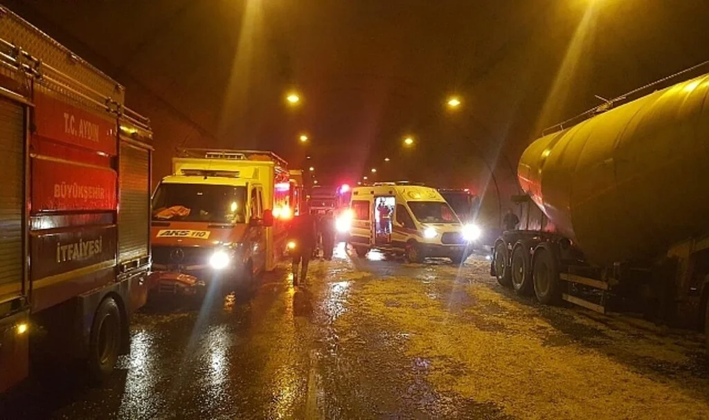 Aydın-İzmir Otobanı'nda trafik kazası: 1 yaralı