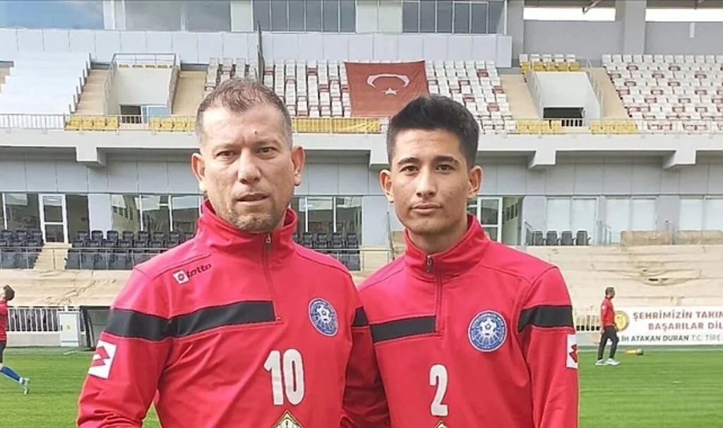 Baba Oğul Amatör Ligde Aynı Formayı Terletiyor