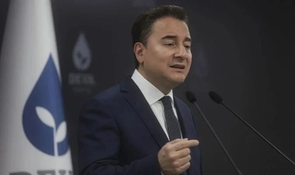Babacan, Pençe-Kılıç Hava Harekatı'nı Değerlendirdi: Tüm Silahlı Kuvvetler Mensuplarını Tebrik Ediyorum
