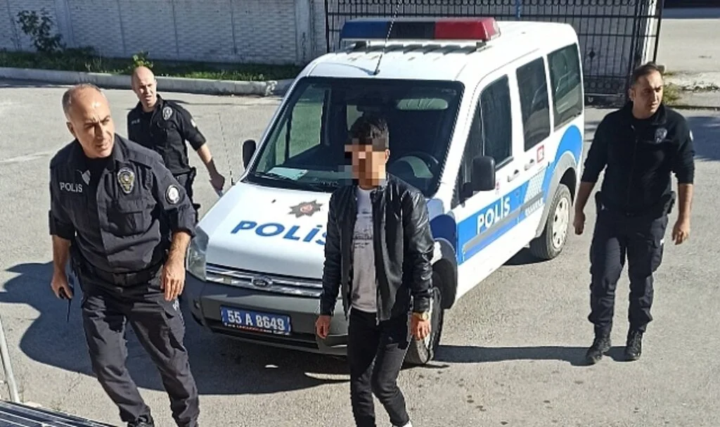 Bafra'da aranan 4 şahıs yakalandı
