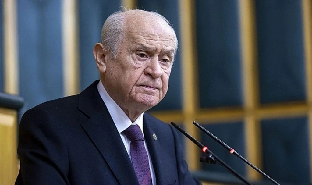 Bahçeli'den Yeni Anayasa Çağrısı ve 'Cumhurbaşkanlığı Seçimi' Çıkışı