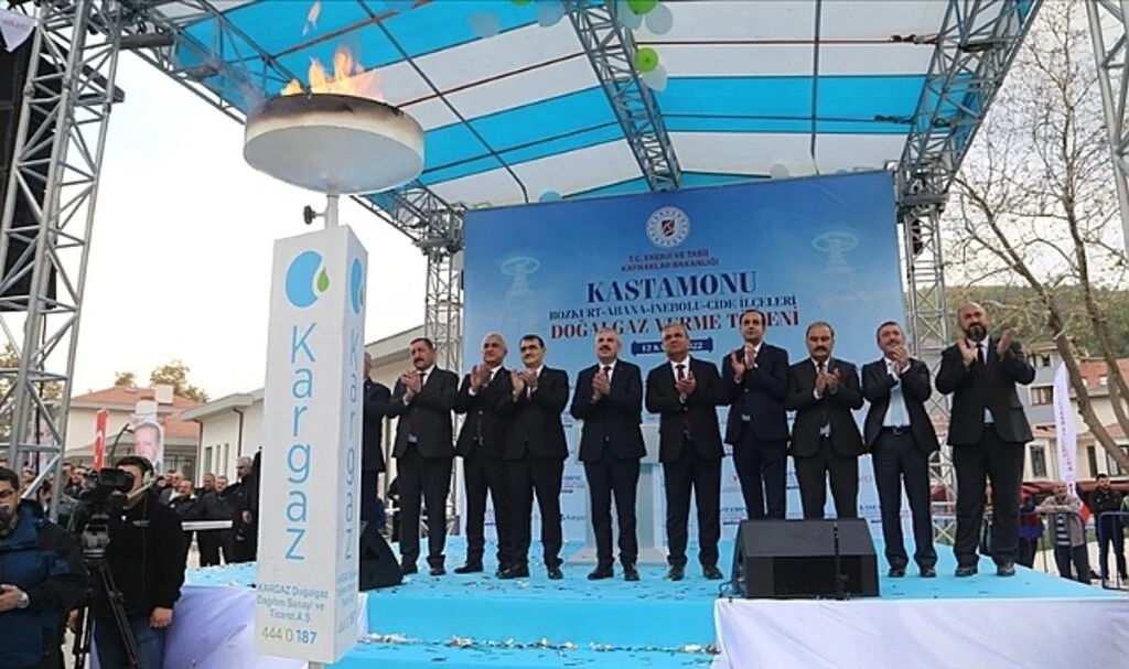 Bakan Dönmez: Doğal Gaz Kullanan Yerleşim Yeri Sayımızı 669'a Yükselttik