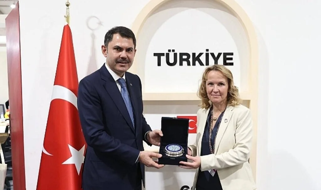 Bakan Kurum'dan Mısır'da yoğun diplomasi trafiği