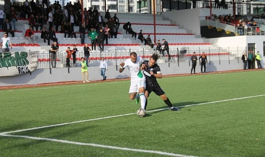 BAL'da Çifte Derbi