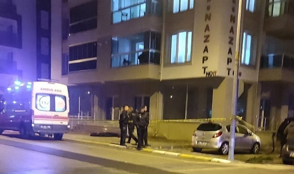 Balkondan düşen yaşlı kadın hayatını kaybetti
