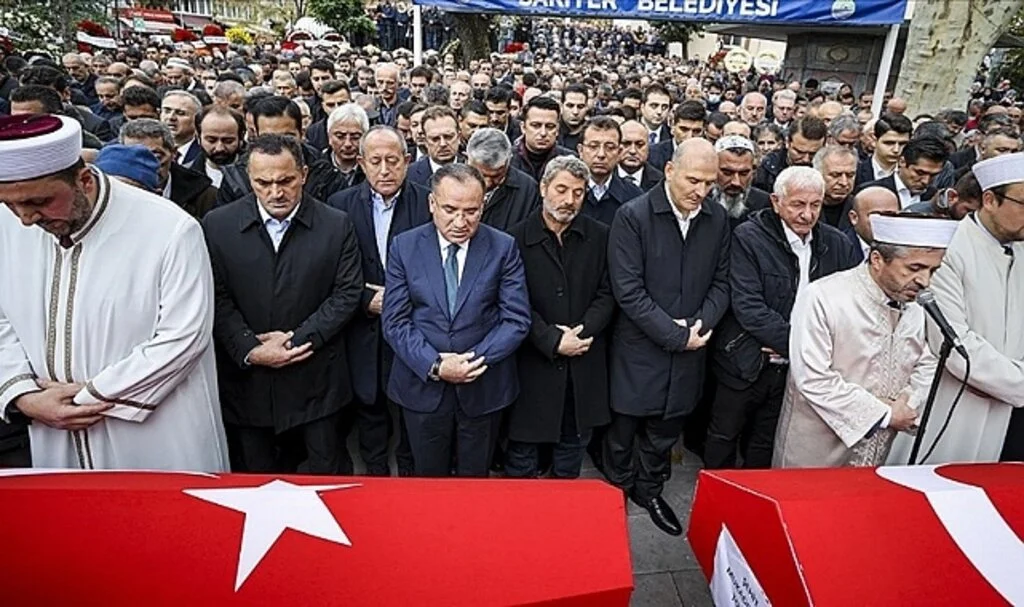 Beyoğlu'ndaki Terör Saldırısında Hayatını Kaybeden Topkara Çifti Son Yolculuğuna Uğurlandı