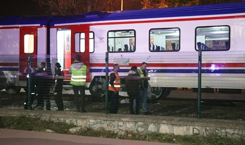  Bir anlık dalgınlık hayattan kopardı