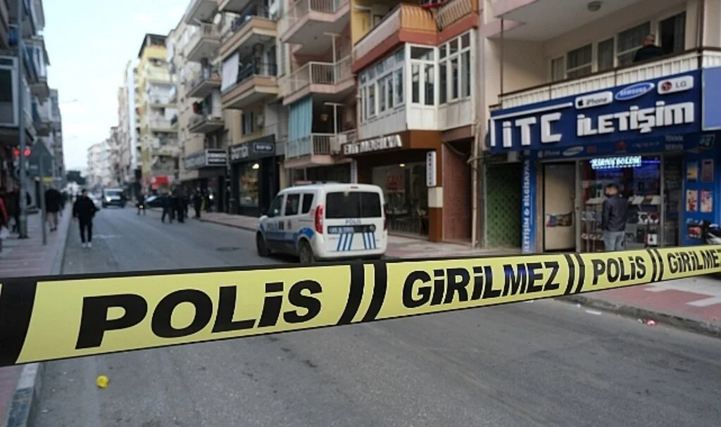 Boşanma aşamasındaki eşi tarafından vurulan kadın öldü