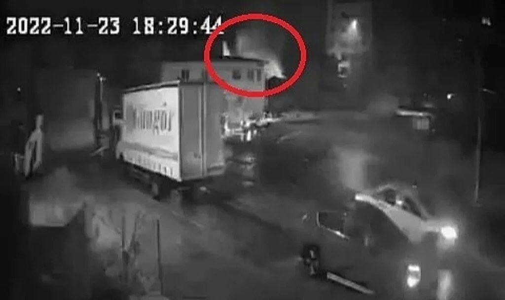 Bursa’da yangın evlere sıçramadan son anda söndürüldü