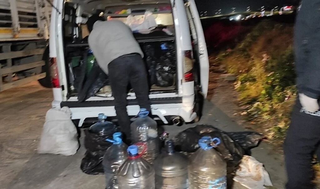 Çaldığı mazotu ucuza satarken yakalandı