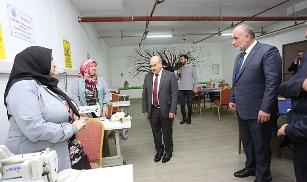 CAMEK gönüllere dokunuyor