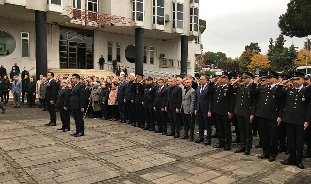 Çarşamba Ulu Önder’i Andı