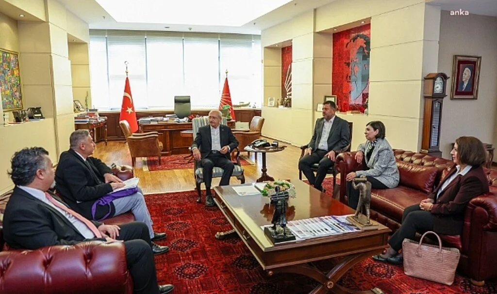 CHP Genel Başkanı Kemal Kılıçdaroğlu TTB Heyetini Kabul Etti 