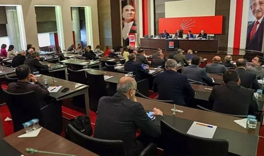 CHP Parti Meclisi Toplantısında Erken Seçim Senaryoları Gündeme Geldi