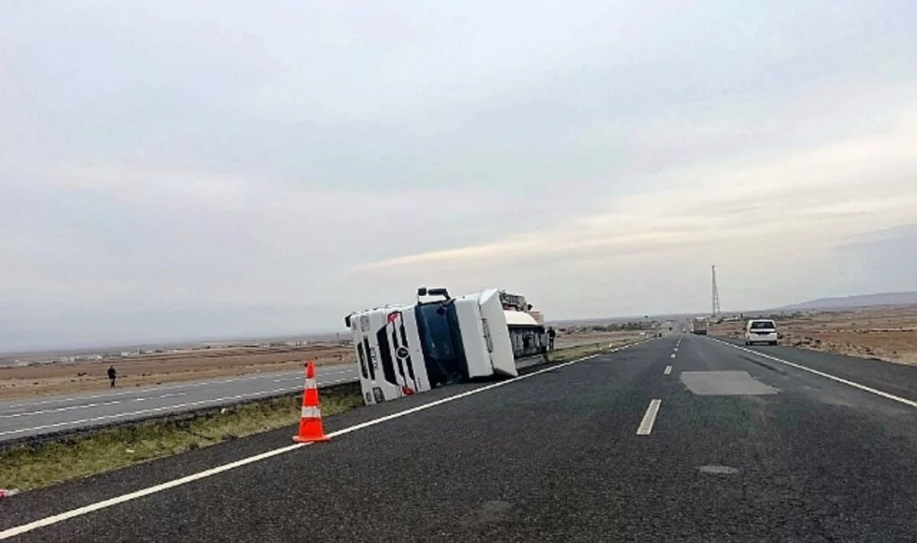 Cizre-Nusaybin karayolunda trafik kazası: 1 yaralı