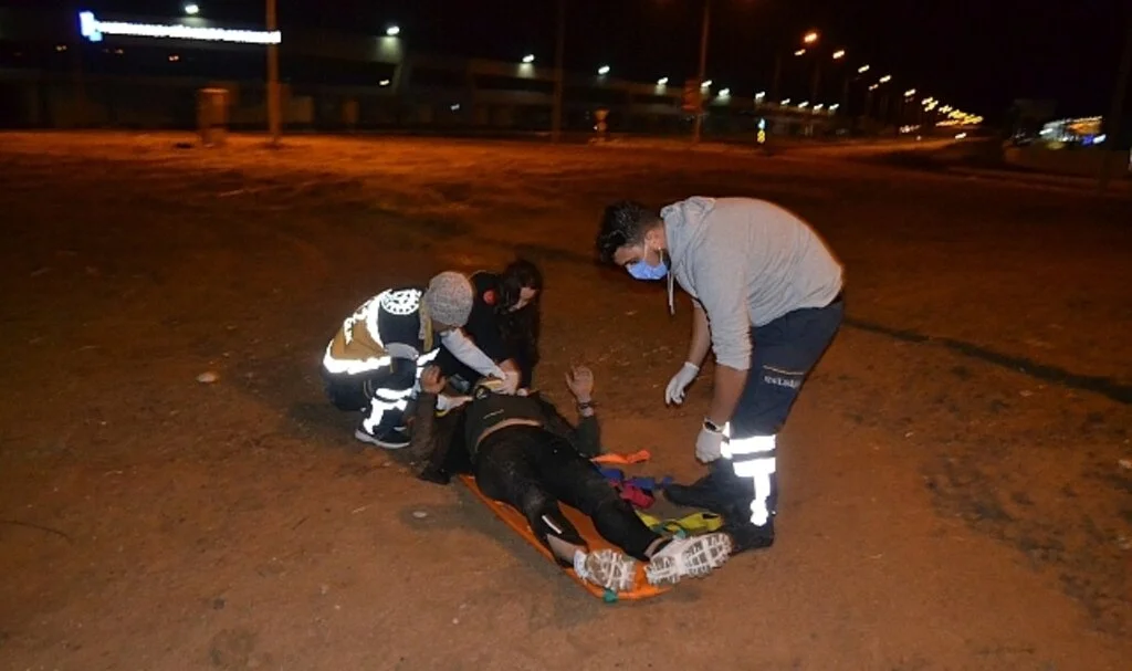 Çorlu'da virajı alamayan motosiklet devrildi: 1 yaralı