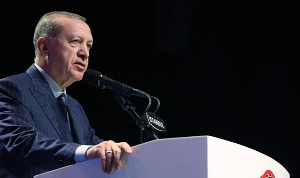 Cumhurbaşkanı Erdoğan 'anayasa değişikliği' çağrısını yineledi: Verelim el ele, bu işi bitirelim