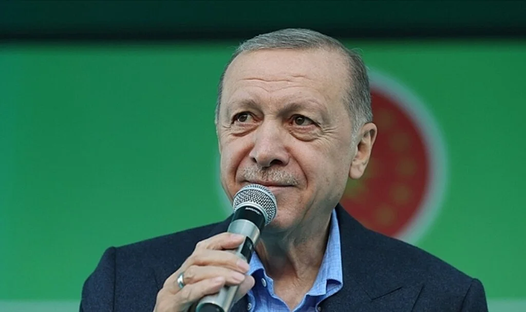 Cumhurbaşkanı Erdoğan: Anayasa değişikliğiyle aile kurumumuza yönelik tehditlerin önüne bir set daha çekmiş olacağız