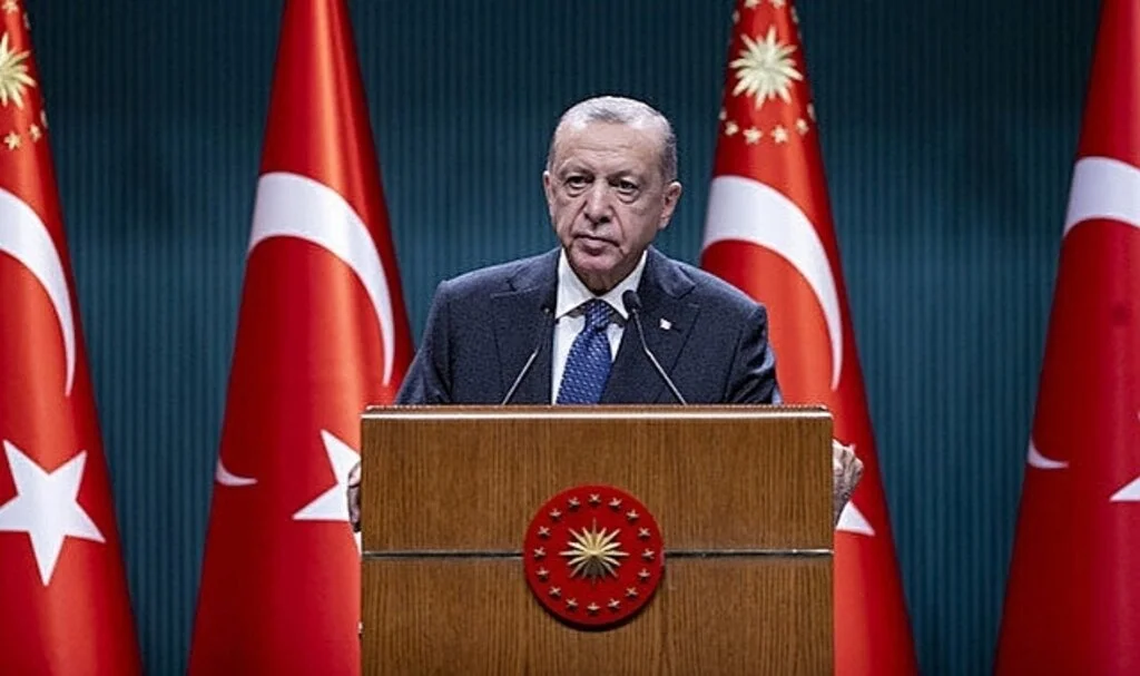 Cumhurbaşkanı Erdoğan asgari ücret ve EYT için 'geri sayımı' başlattı! Canlı yayında 'en önemlisi' diyerek duyurdu