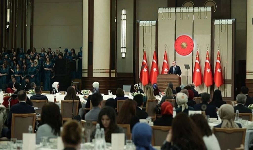 Cumhurbaşkanı Erdoğan: Öğretmenimize Eli kalkanın Biz Her Şeyini Darmadağın Ederiz