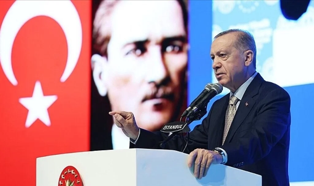 Cumhurbaşkanı Erdoğan: Teröristlerle Kolkola Kandil'de Dolaşanlar Bu milletin Oylarının Temsilcisi Olamaz