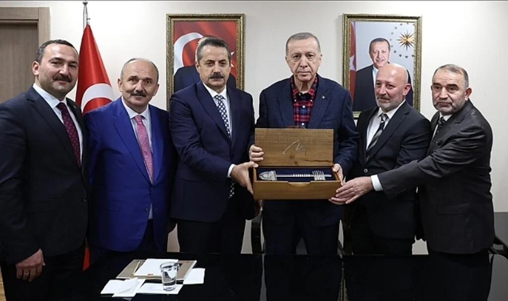 Cumhurbaşkanı Erdoğan Yusufeli Belediyesi Hizmet Binasını Açtı