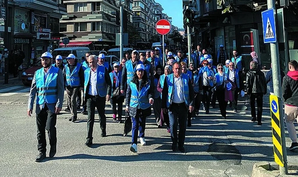 DEVA'lılar 'mavi Yelekleriyle' Sahada 