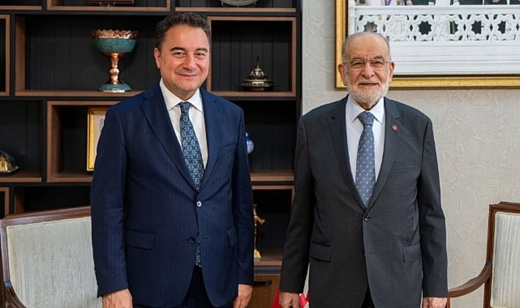 DEVA Partisi Genel Başkanı Ali Babacan Saadet Partisi Genel Başkanı Temel Karamollaoğlu ile bir araya geldi