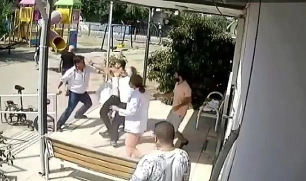Doktorun darp edildiği sopa iddianamede 'silah' sayıldı