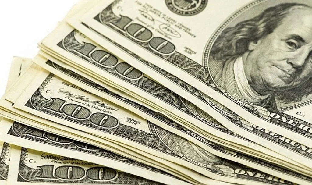 Dolarda hızlı düşüş! Euro dalgalanıyor