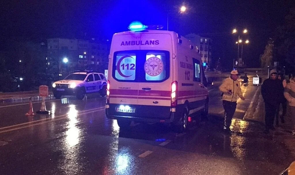 Edirne’de otomobilin çarptığı yaya yaralandı
