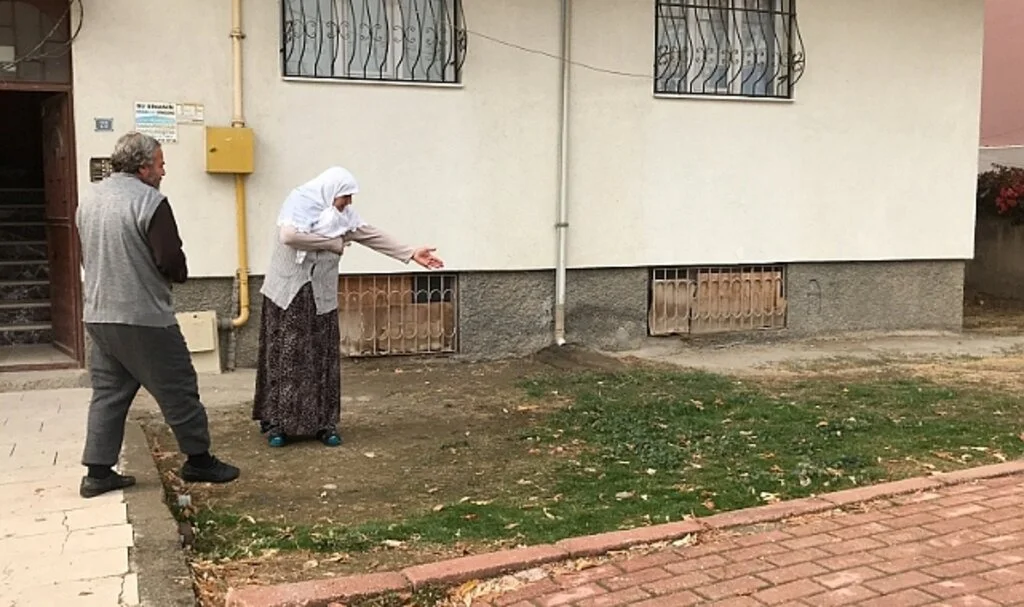 Elazığ’da 4’üncü kattan düşen çocuk yaralandı