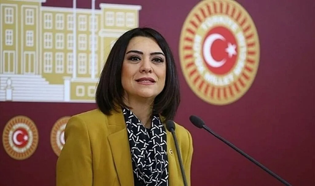 Elektronik Kelepçe İçin CHP'den Teklif: Samimiyseler Hemen Kanunlaştıralım
