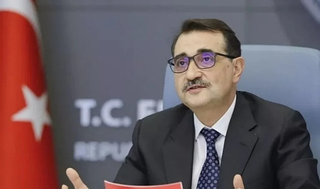 ‘Esnekliğe Sahibiz’ Diyerek Duyurdu: Bakan Dönmez’den Petrol ve Doğal Gazda Sevindiren Açıklama