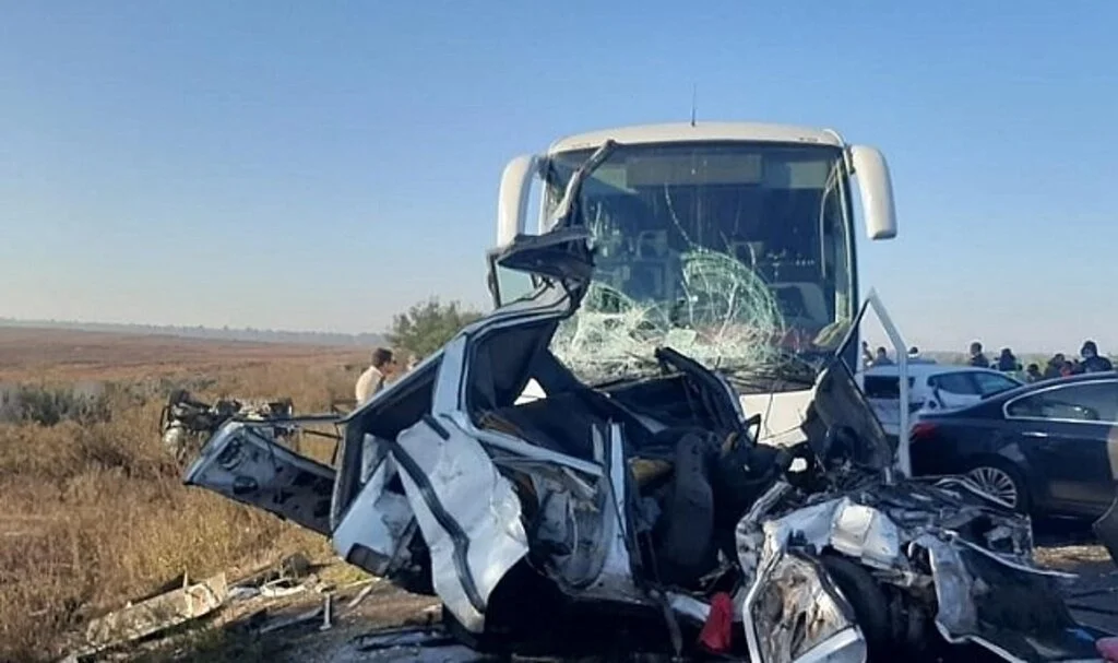 Fas'ta otobüs devrildi: 11 ölü, 43 yaralı