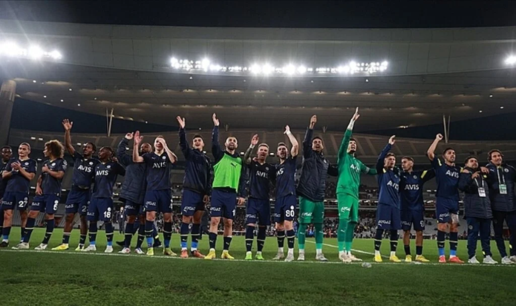 Fenerbahçe, Avrupa Ligi'nde liderlik için sahaya çıkıyor