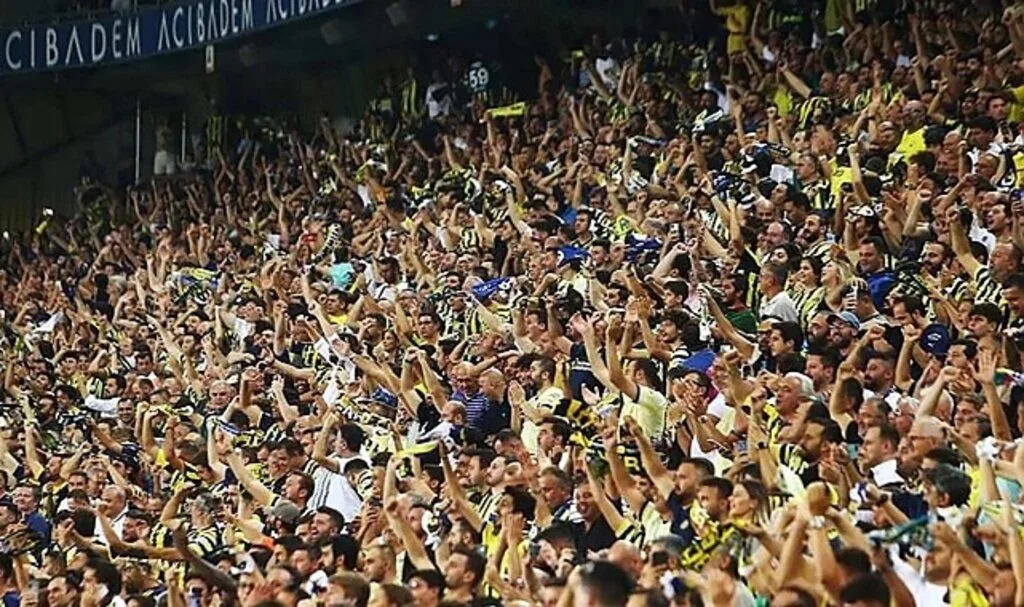 Fenerbahçe'den flaş kombine devir işlemleri açıklaması: Tartışma konusu olmuştu