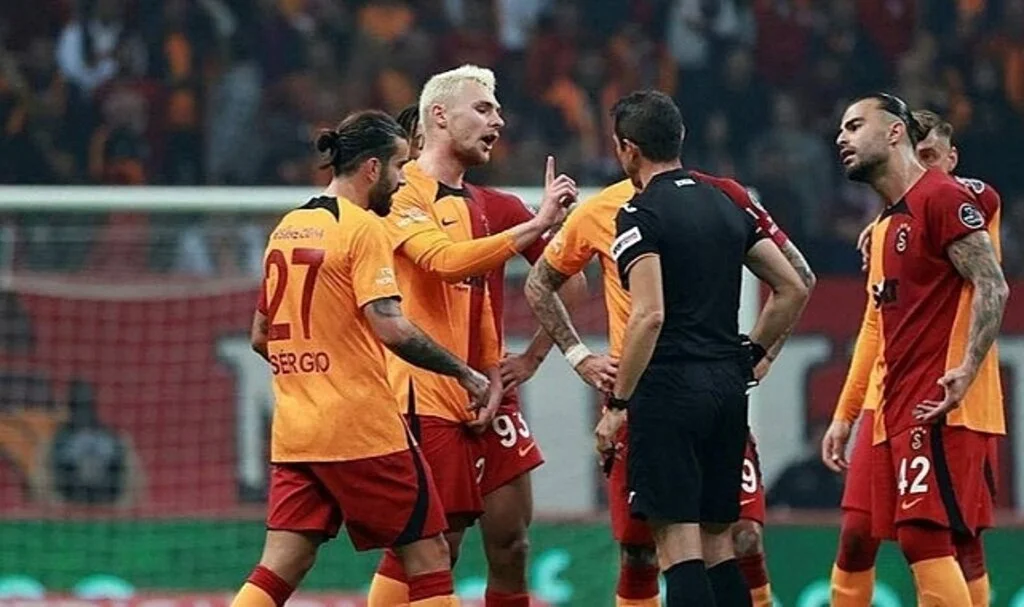 Galatasaray'a derbi öncesi Abdülkerim Bardakcı müjdesi!