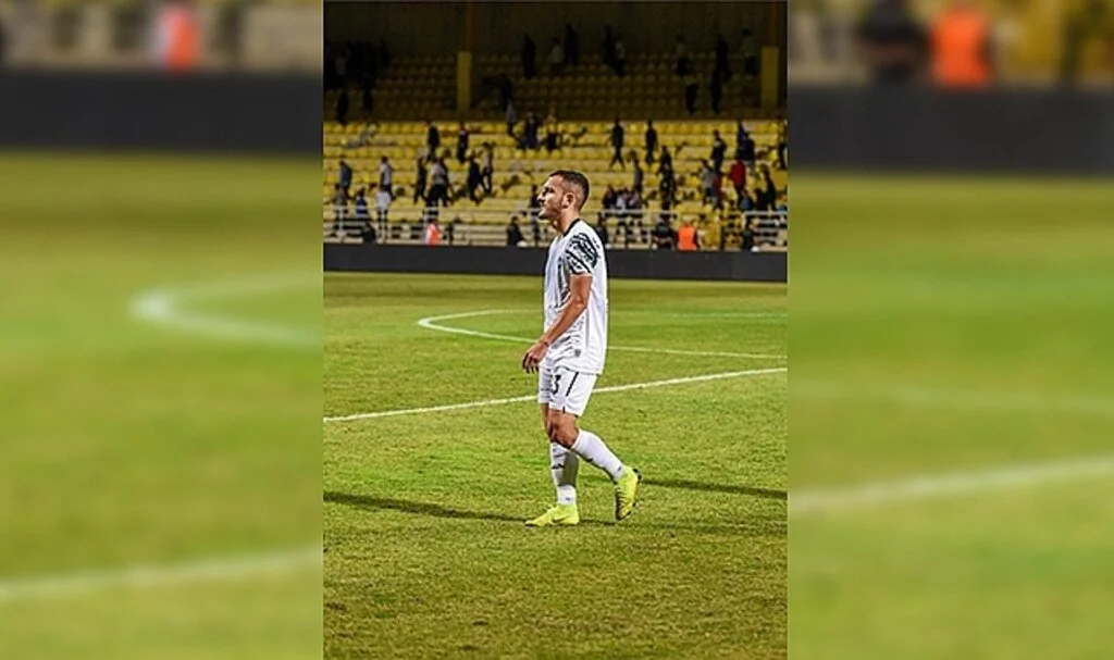 Galibiyet Enes İslam'la geldi 