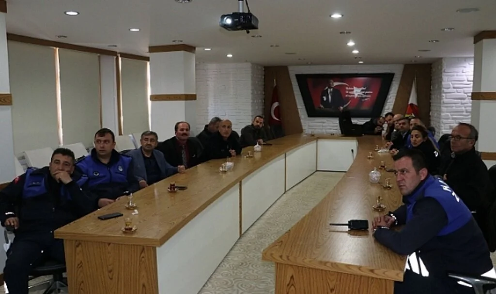 Havza Belediyesi personeline "En iyi Narkotik Polisi Anne Projesi" anlatıldı