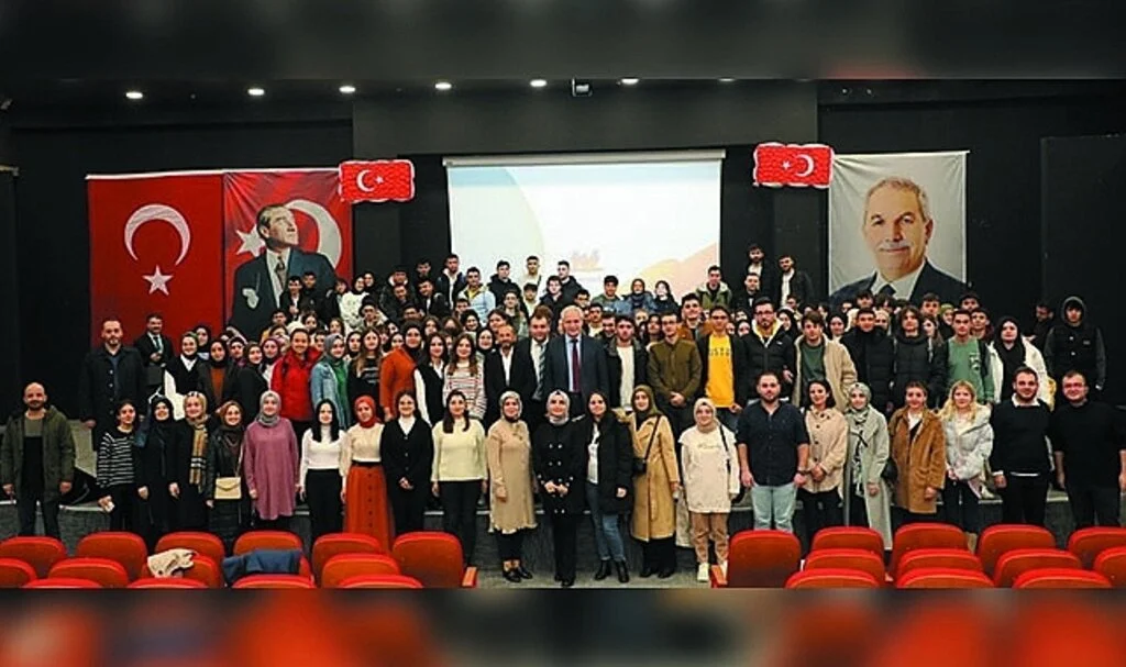 İlkadım Belediye Başkanı Demirtaş: “Gençleri önemsiyoruz”