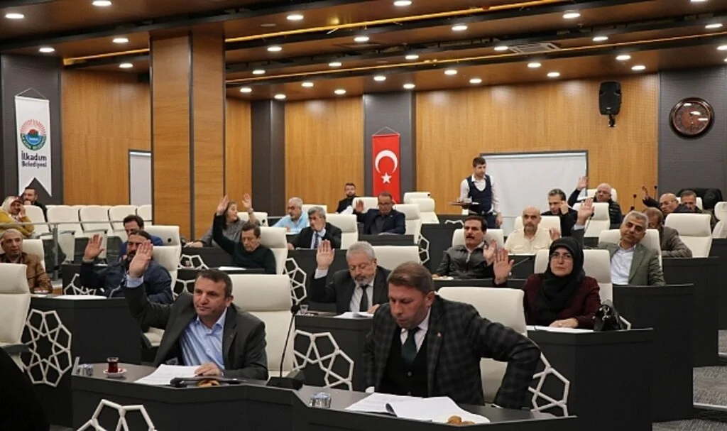 İlkadım meclisi 6 maddeyi karara bağladı