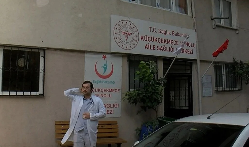 İstanbul'da, sağlık ocağında doktor ve hemşirelere saldırı! "Defalarca dile getirdik, yasa bekliyoruz"