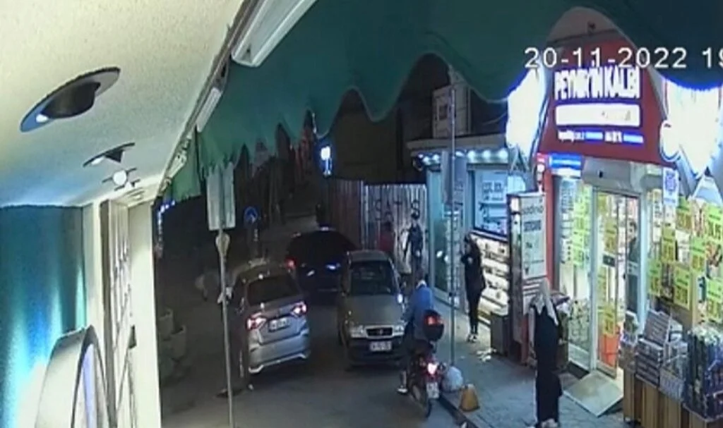 İstanbul’da sokak ortasında intikam cinayeti kamerada: 10 yıl önce birini öldürmüş