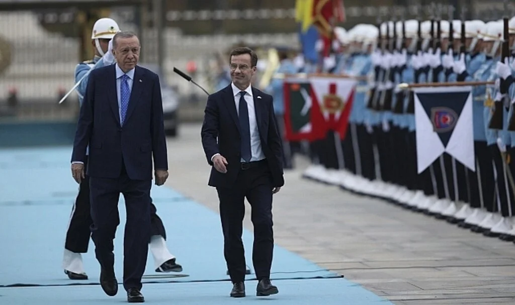 İsveç Başbakanı Ulf Kristersson, Beştepe'de resmi törenle karşıladı