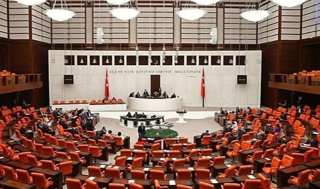 İYİ Parti'nin 'Sağlık Hizmetleri' Önergesi AK Parti ve MHP Oylarıyla Reddedildi