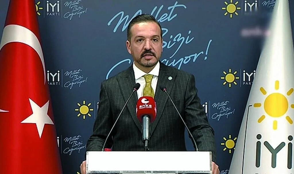 İYİ Parti Sözcüsü Kürşad Zorlu :"Partiler Değer Yargılarını Seçim Kazanmak İçin Kullanmamalı"